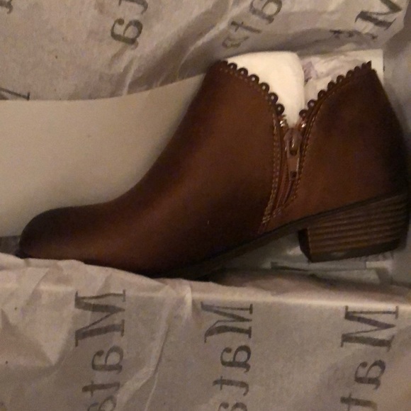 NEW Ankle Boot Size 5.5 - Picture 3 of 3